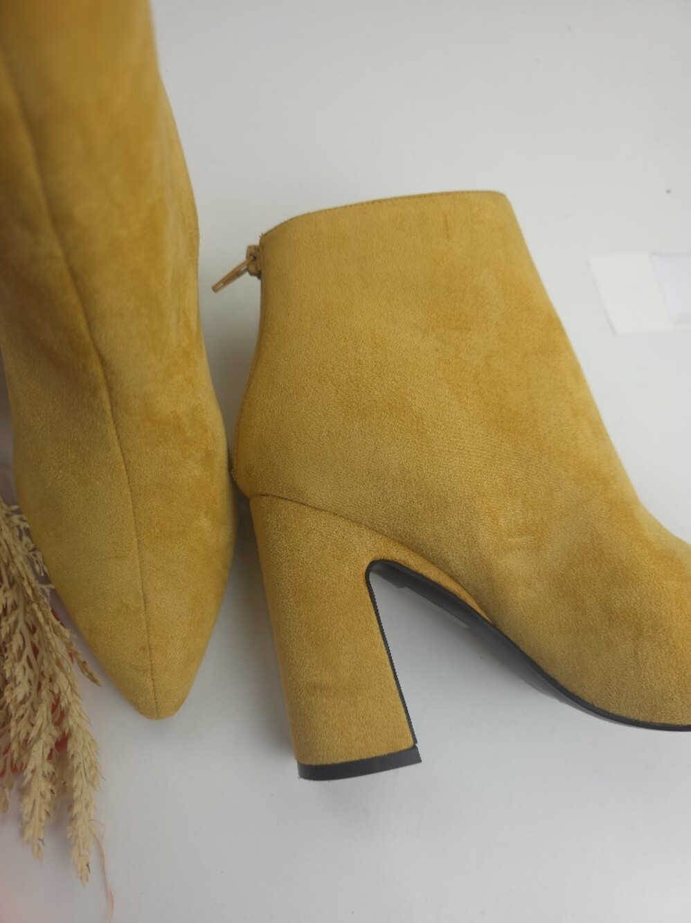 So Me Gold Suede Boots Sz 7m - Picture 5 of 11